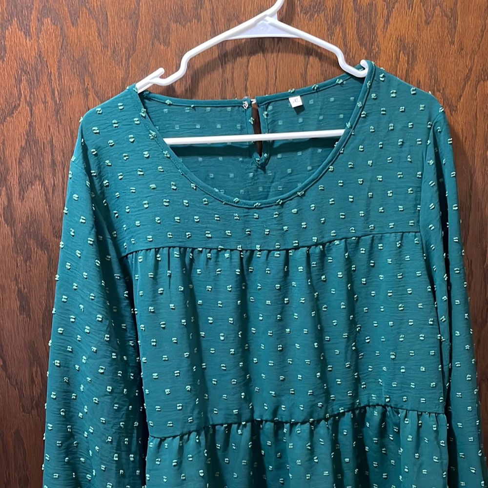 Green, layered top